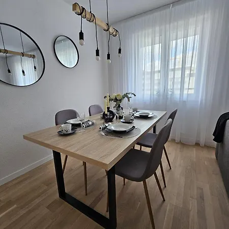 33 * Kiseljak
